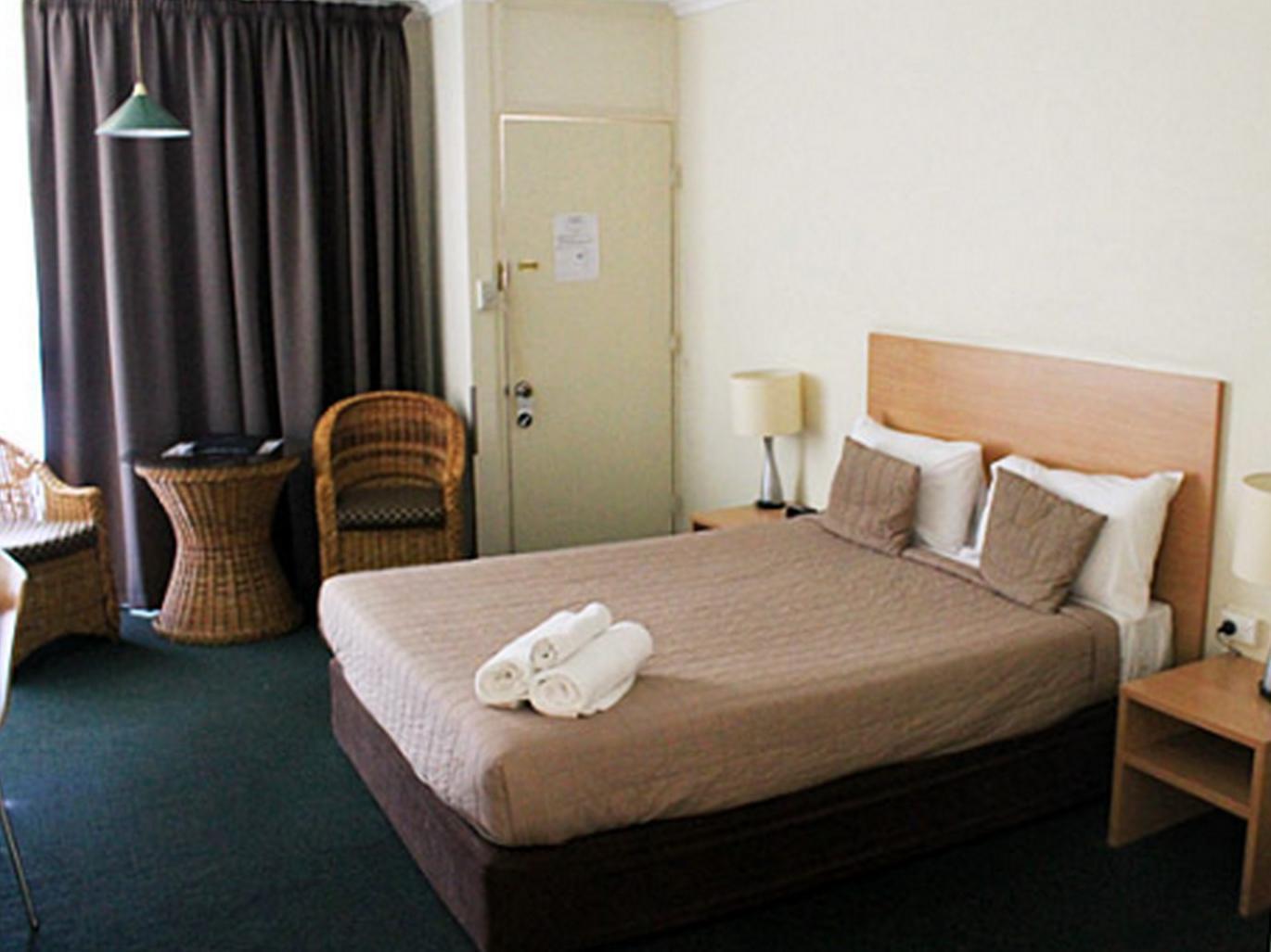 Glenmore Palms Motel Rockhampton Bagian luar foto