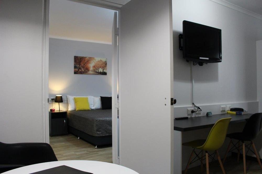 Glenmore Palms Motel Rockhampton Bagian luar foto