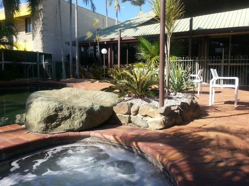 Glenmore Palms Motel Rockhampton Bagian luar foto