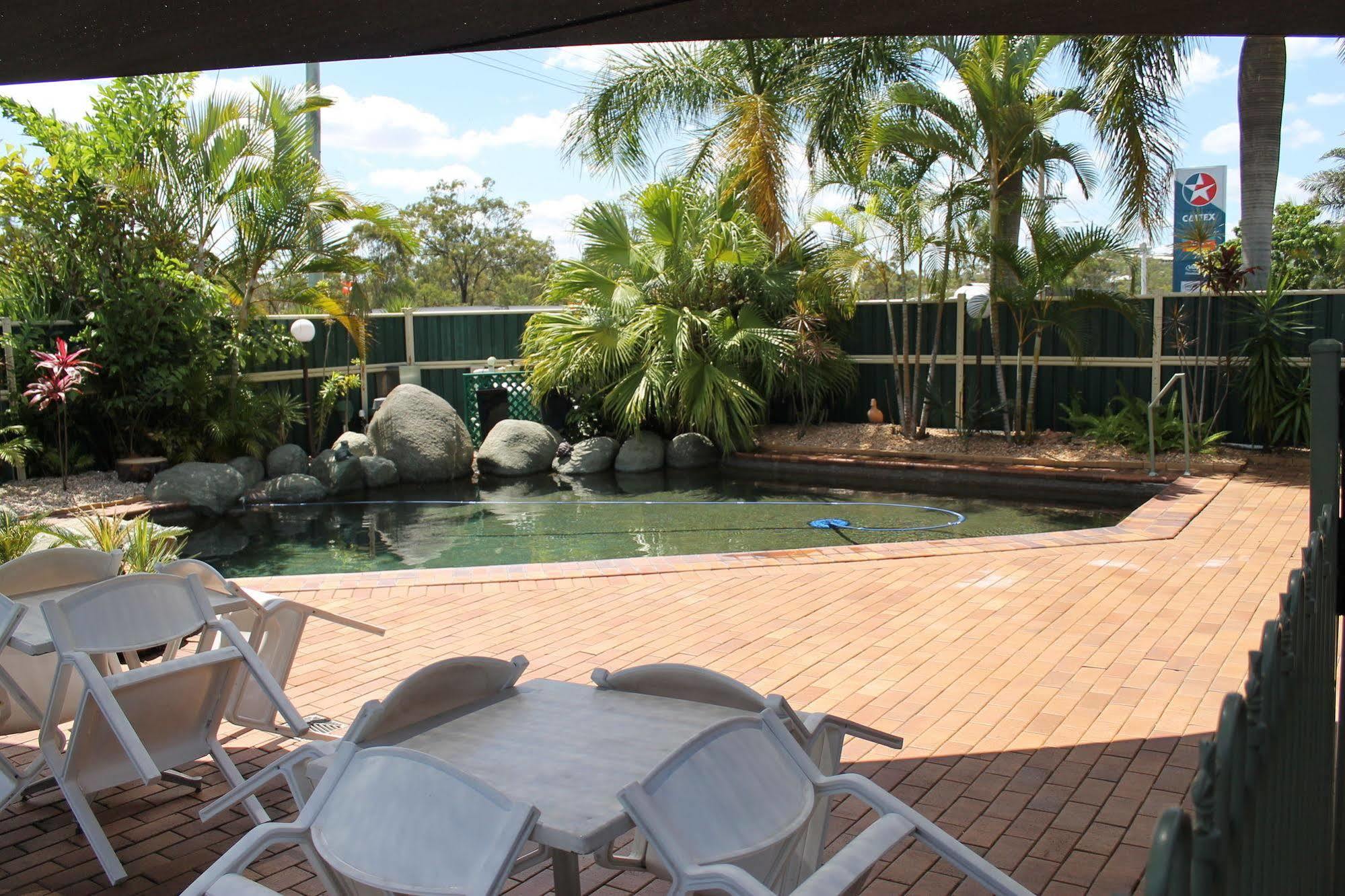 Glenmore Palms Motel Rockhampton Bagian luar foto
